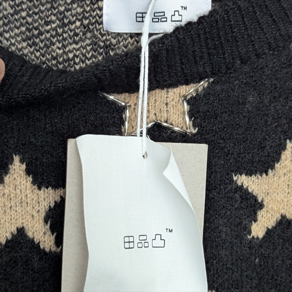 New Boutique Black Star Pattern Sweater Size Large - Picture 4 of 4